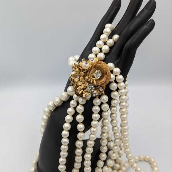 Miriam Haskell Unsigned Multi Strand Faux Pearl Ornate Gold floral & Rhinestone - Picture 4 of 13